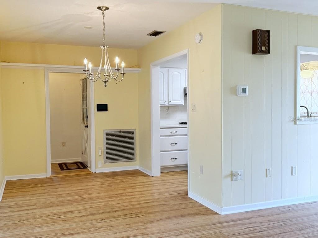 Dining Room Photo #2 - 1841 5TH ST SE, WINTER HAVEN