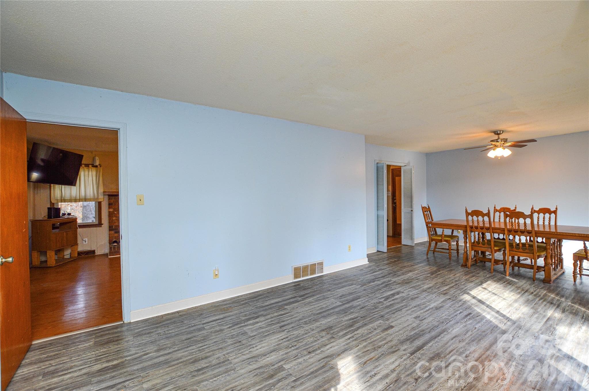 Single Family Residence at Statesville, photo 10 of 44