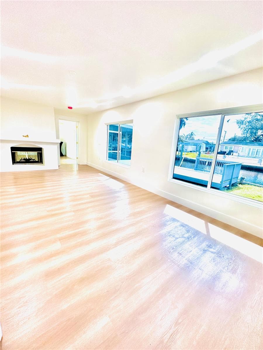 MASTER ROOM - 9460 TREASURE LN NE, ST PETERSBURG