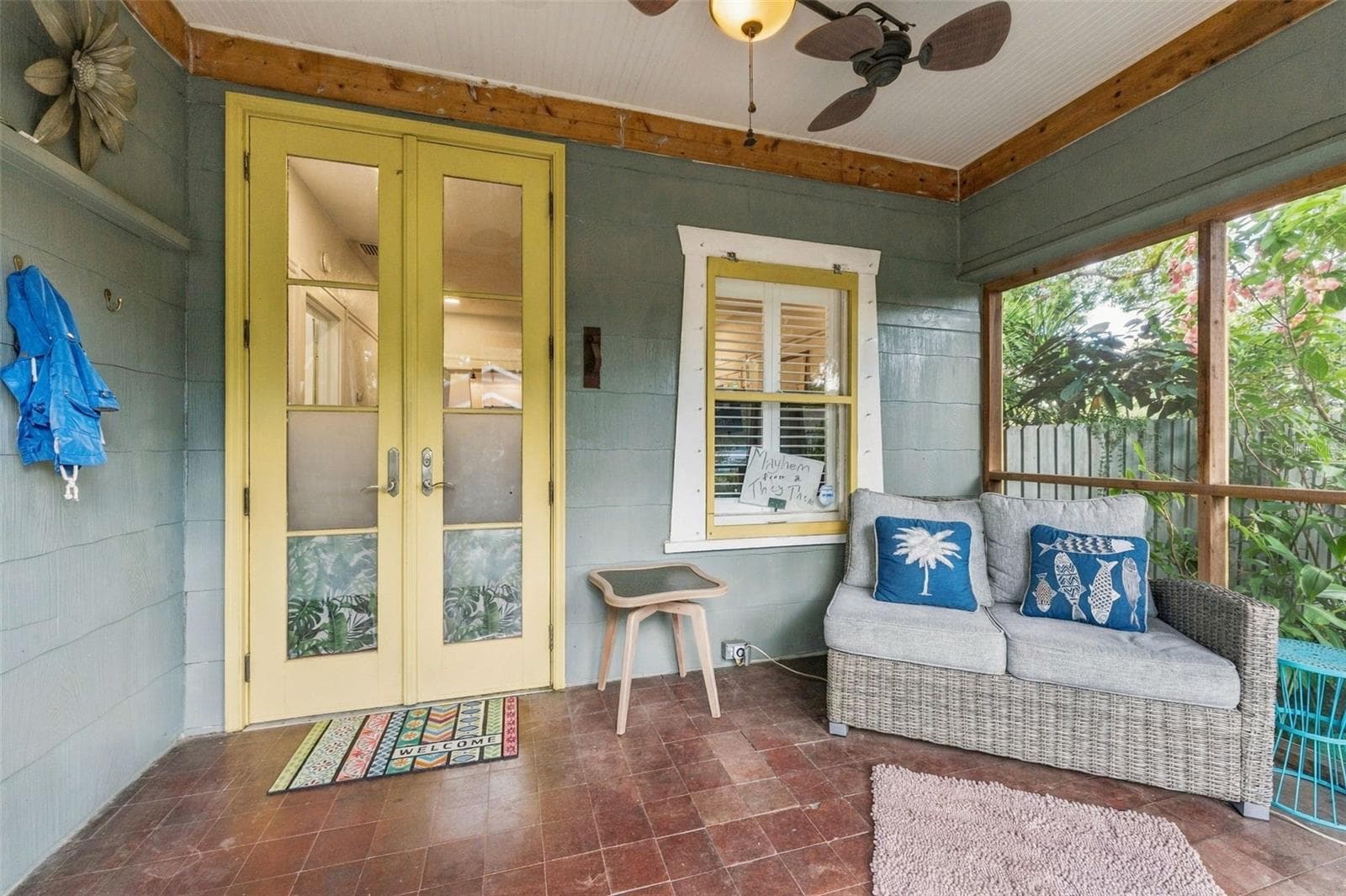 Single Family Residence at 2121 DARTMOUTH AVE N, ST PETERSBURG, photo 4 of 64