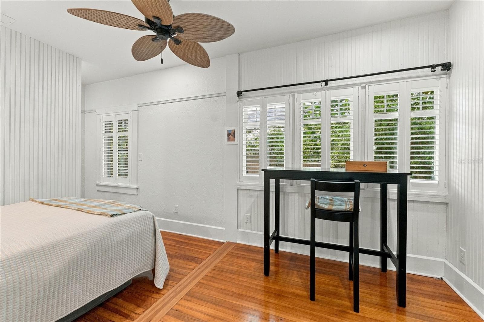 Single Family Residence at 2121 DARTMOUTH AVE N, ST PETERSBURG, photo 20 of 64