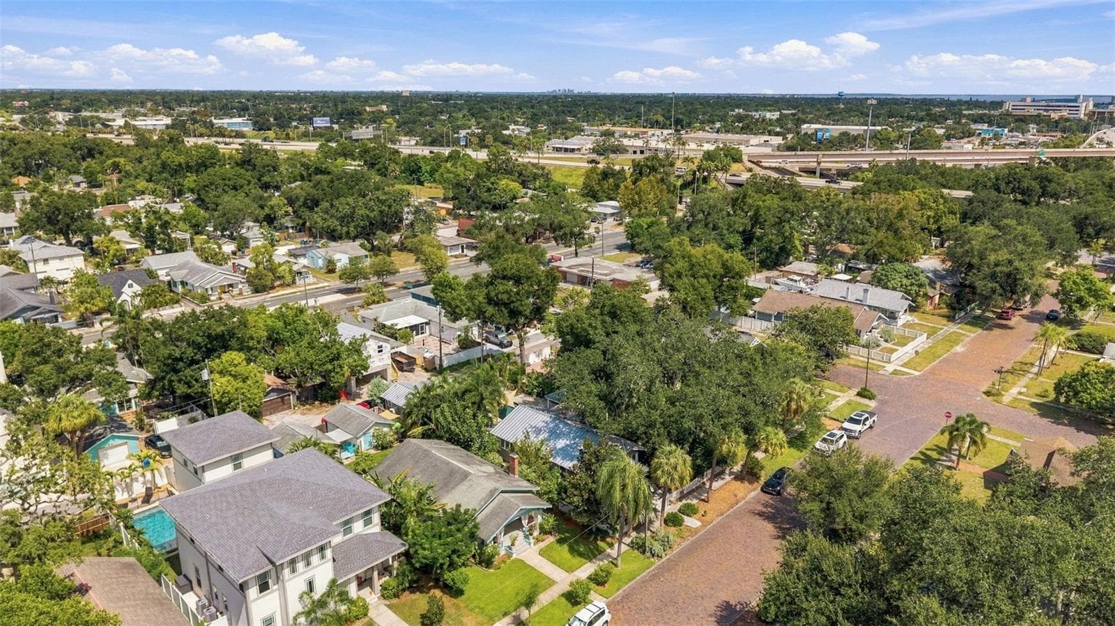 Single Family Residence at 2121 DARTMOUTH AVE N, ST PETERSBURG, photo 61 of 64