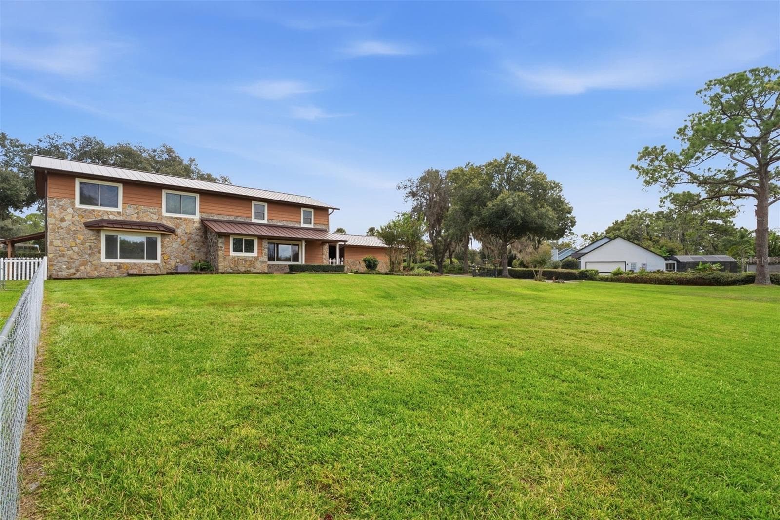 Single Family Residence at 340 KIWANIS CIR, CHULUOTA, photo 36 of 37