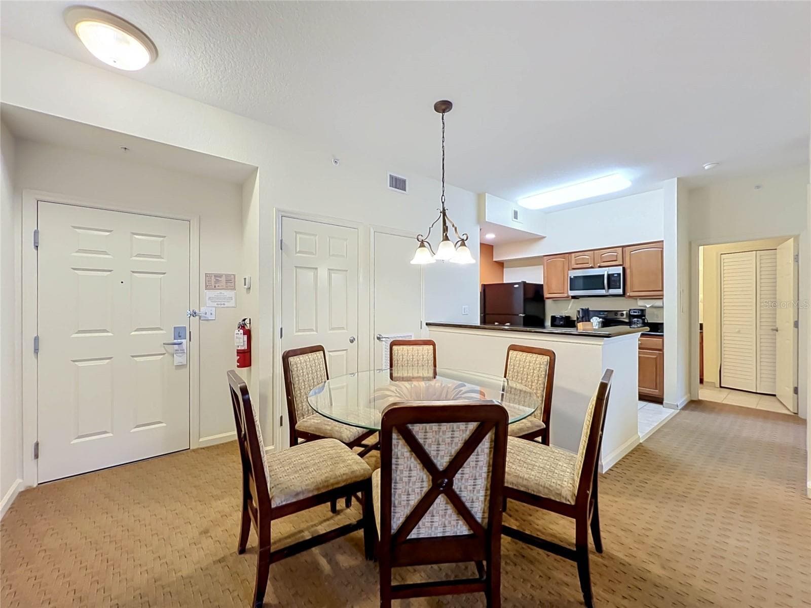Condo - Hotel at 8101 RESORT VILLAGE DR #31204, ORLANDO, photo 7 of 71
