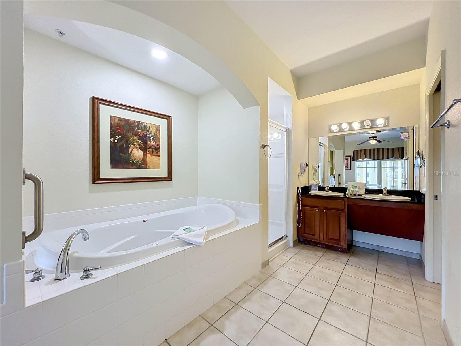 Condo - Hotel at 8101 RESORT VILLAGE DR #31204, ORLANDO, photo 35 of 71
