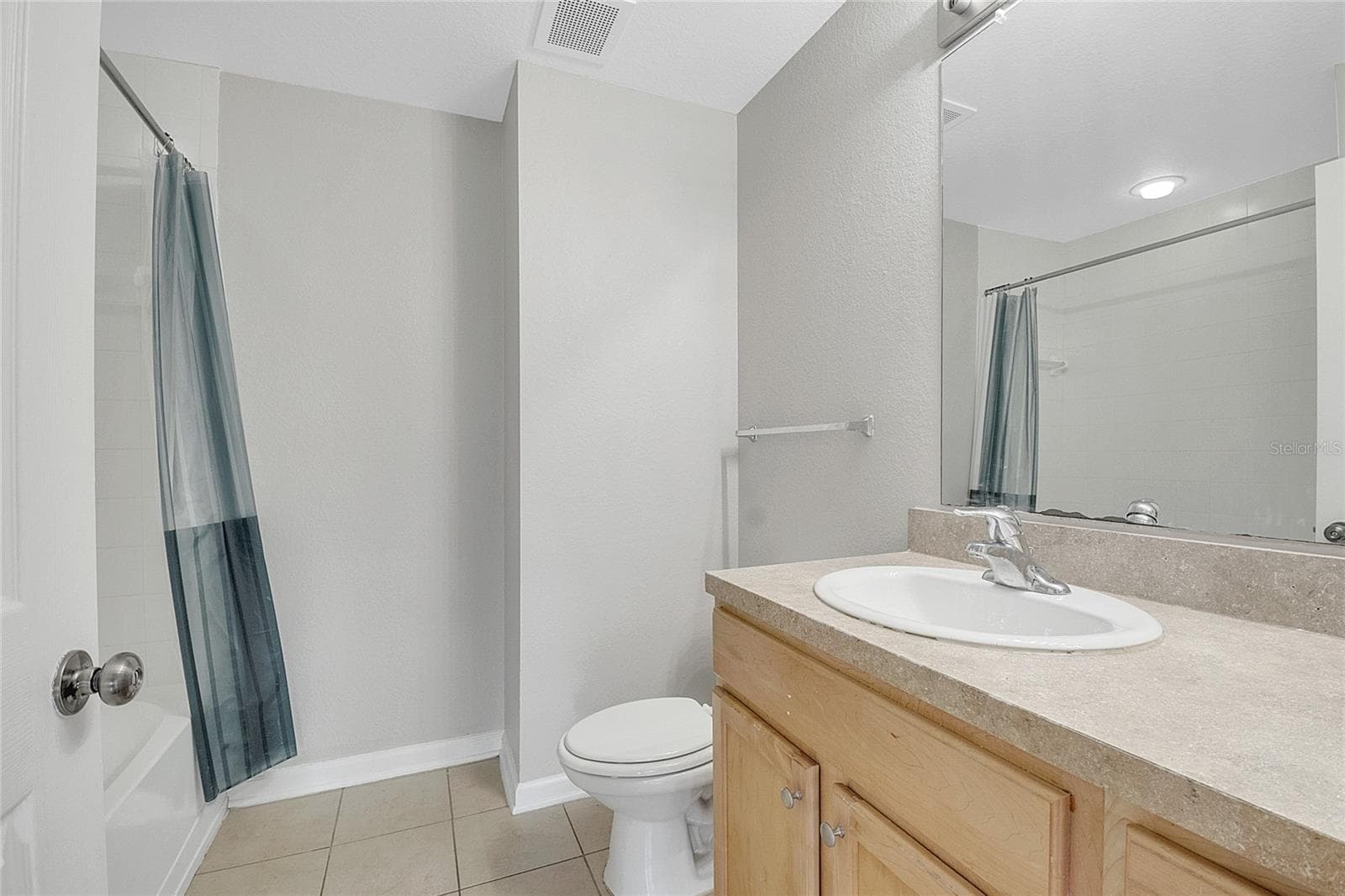 Condominium at 5974 LAKE POINTE VILLAGE CIR #110, ORLANDO, photo 15 of 44