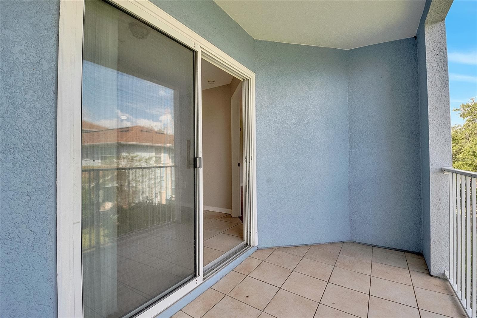 Condominium at 5974 LAKE POINTE VILLAGE CIR #110, ORLANDO, photo 20 of 44