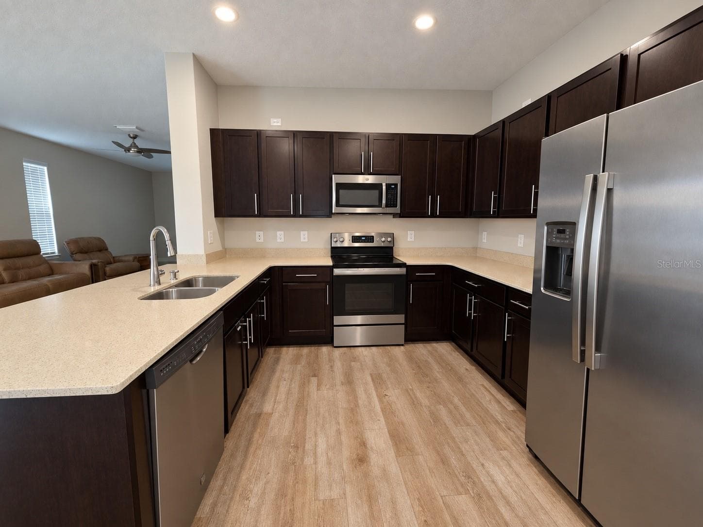 Single Family Residence at 27033 WHITE PLAINS WAY, LEESBURG, photo 6 of 46