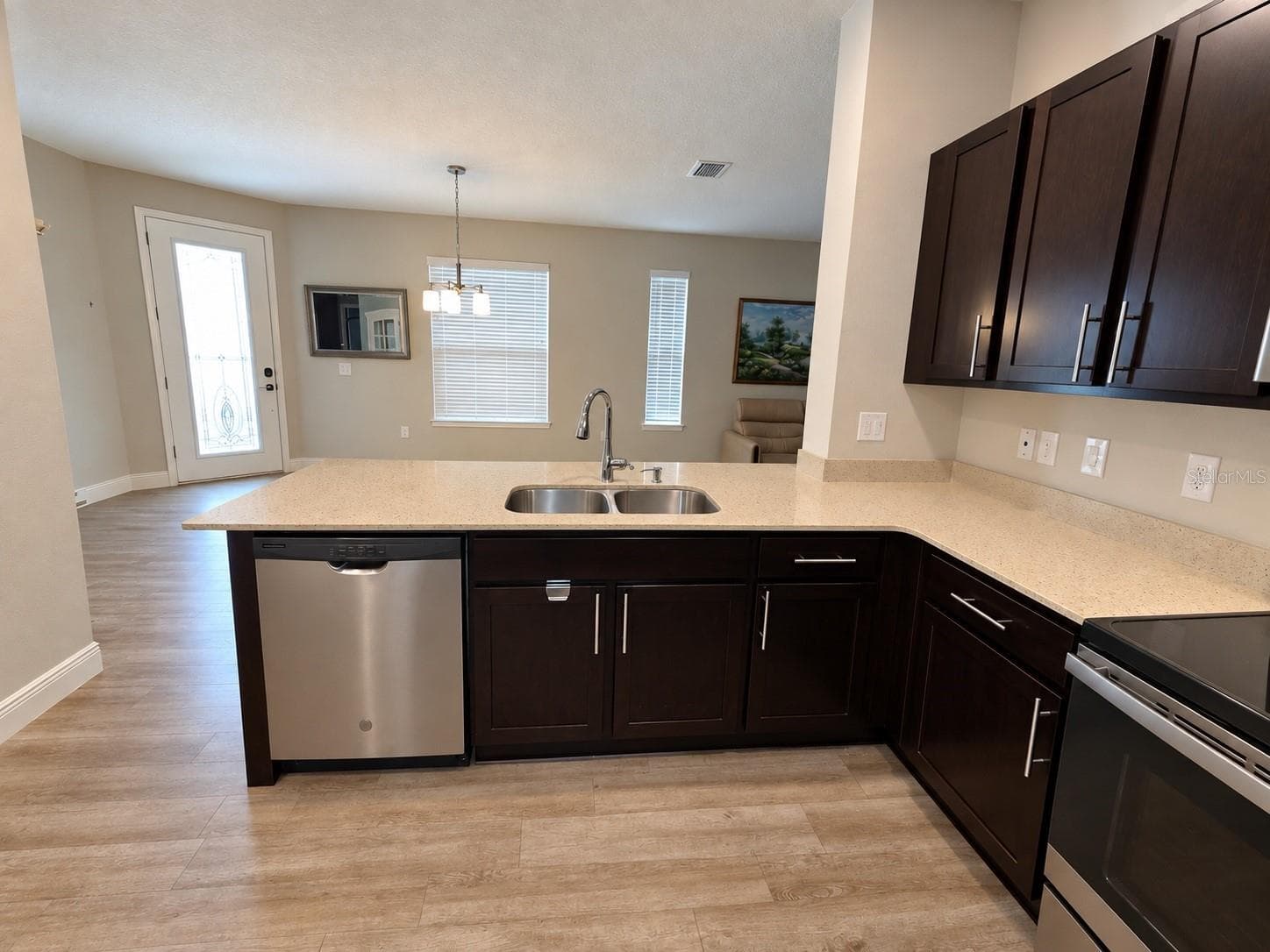 Single Family Residence at 27033 WHITE PLAINS WAY, LEESBURG, photo 7 of 46