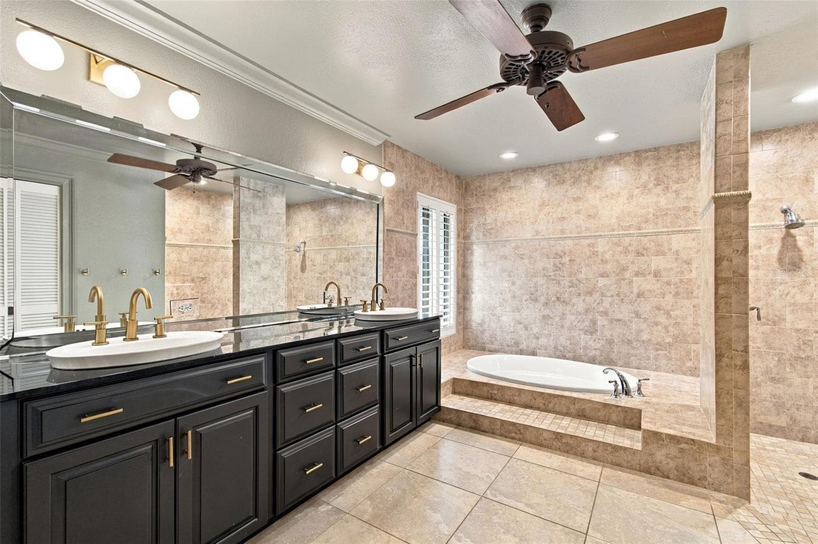Single Family Residence at 4109 CROSSWATER DR, TAMPA, photo 38 of 63