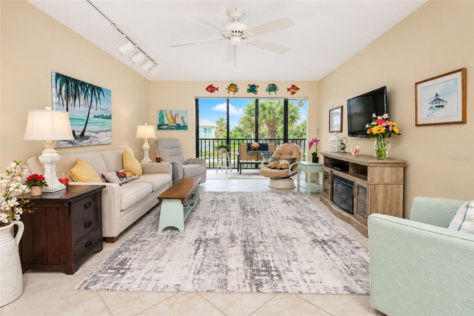 Living Room - 2700 N BEACH RD #A105, ENGLEWOOD