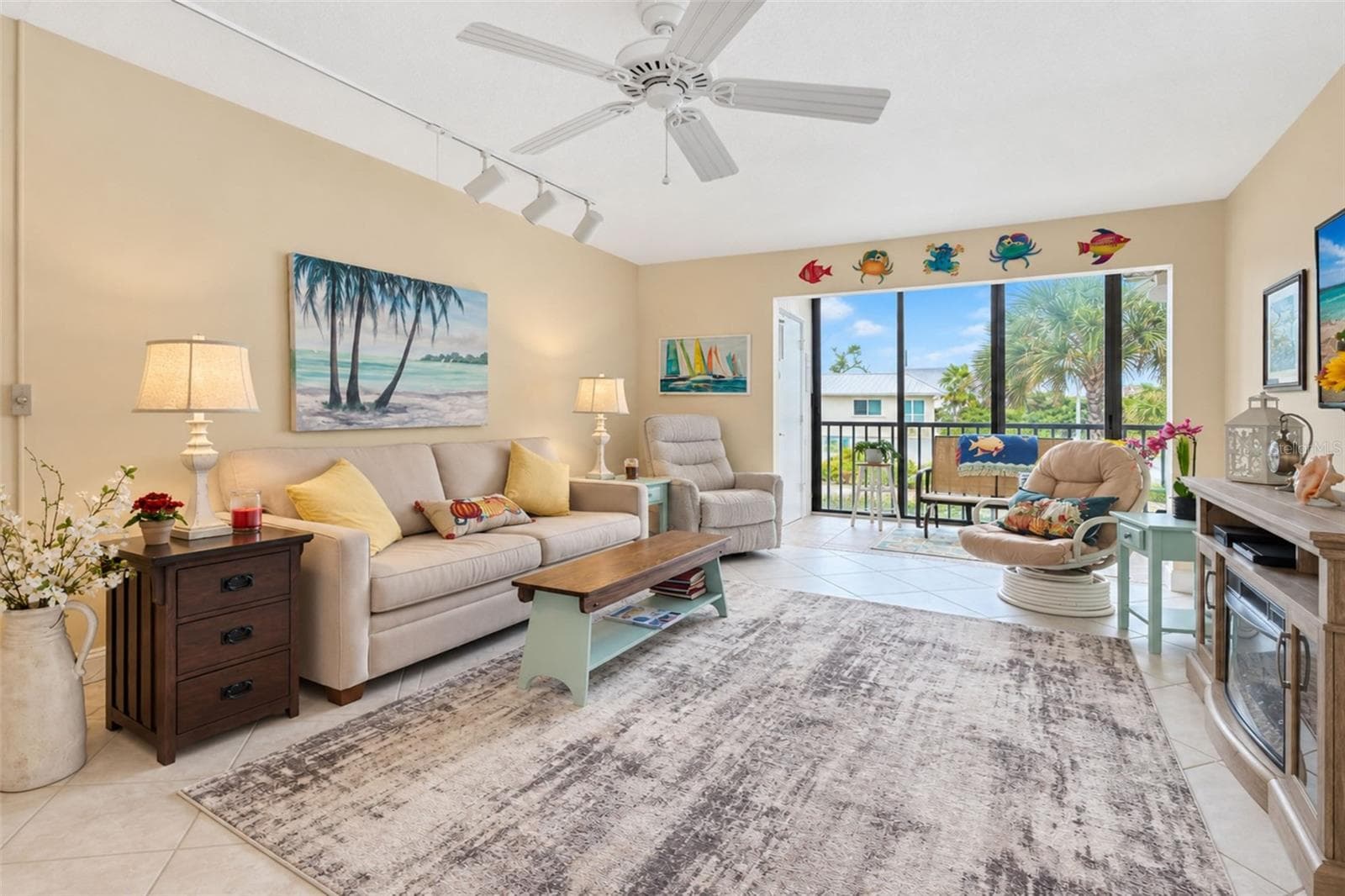 Living Room - 2700 N BEACH RD #A105, ENGLEWOOD