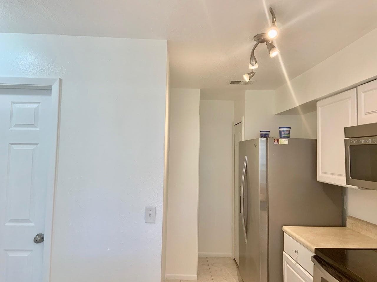 Condominium at 2966 S SEMORAN BLVD #1602, ORLANDO, photo 3 of 12