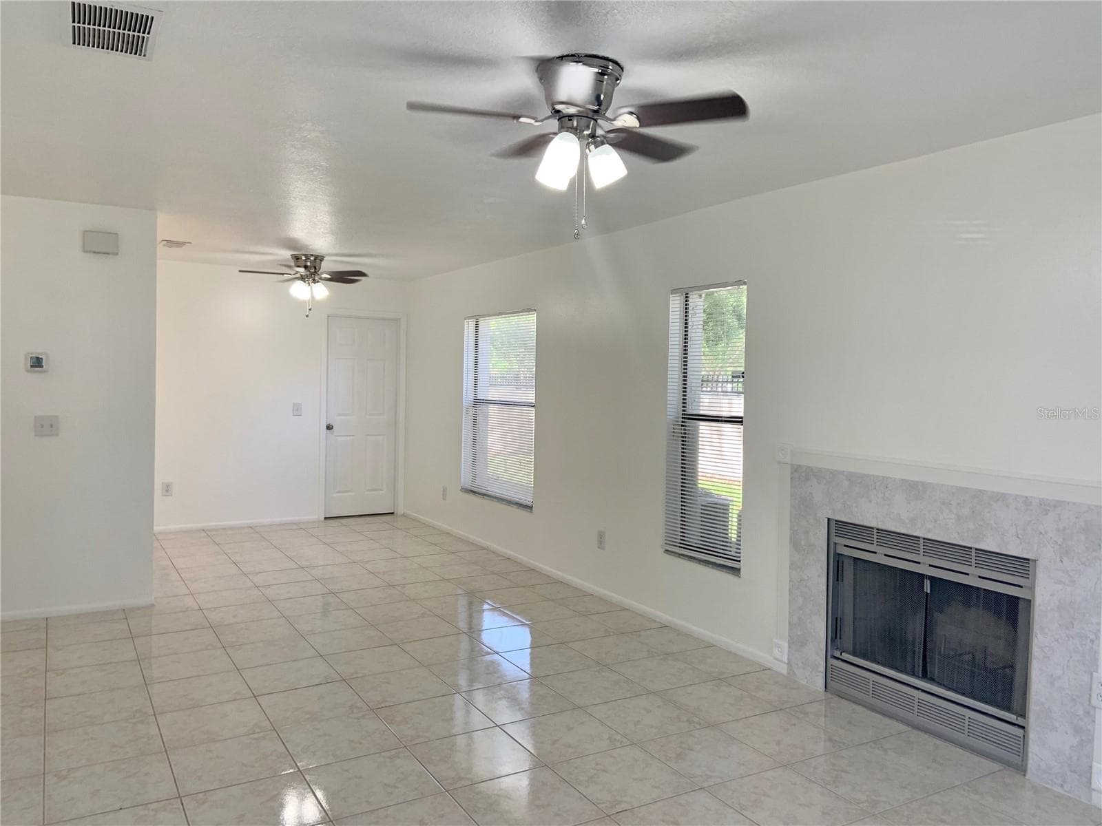 Condominium at 2966 S SEMORAN BLVD #1602, ORLANDO, photo 4 of 12