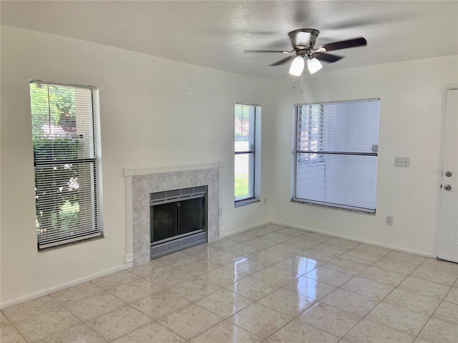 Condominium at 2966 S SEMORAN BLVD #1602, ORLANDO, photo 5 of 12