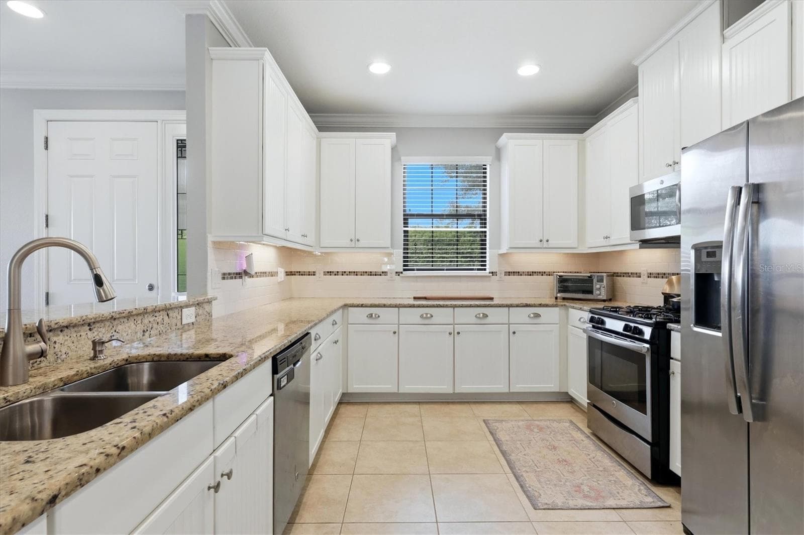 Kitchen - 4705 STAFFORD CT, PALMETTO