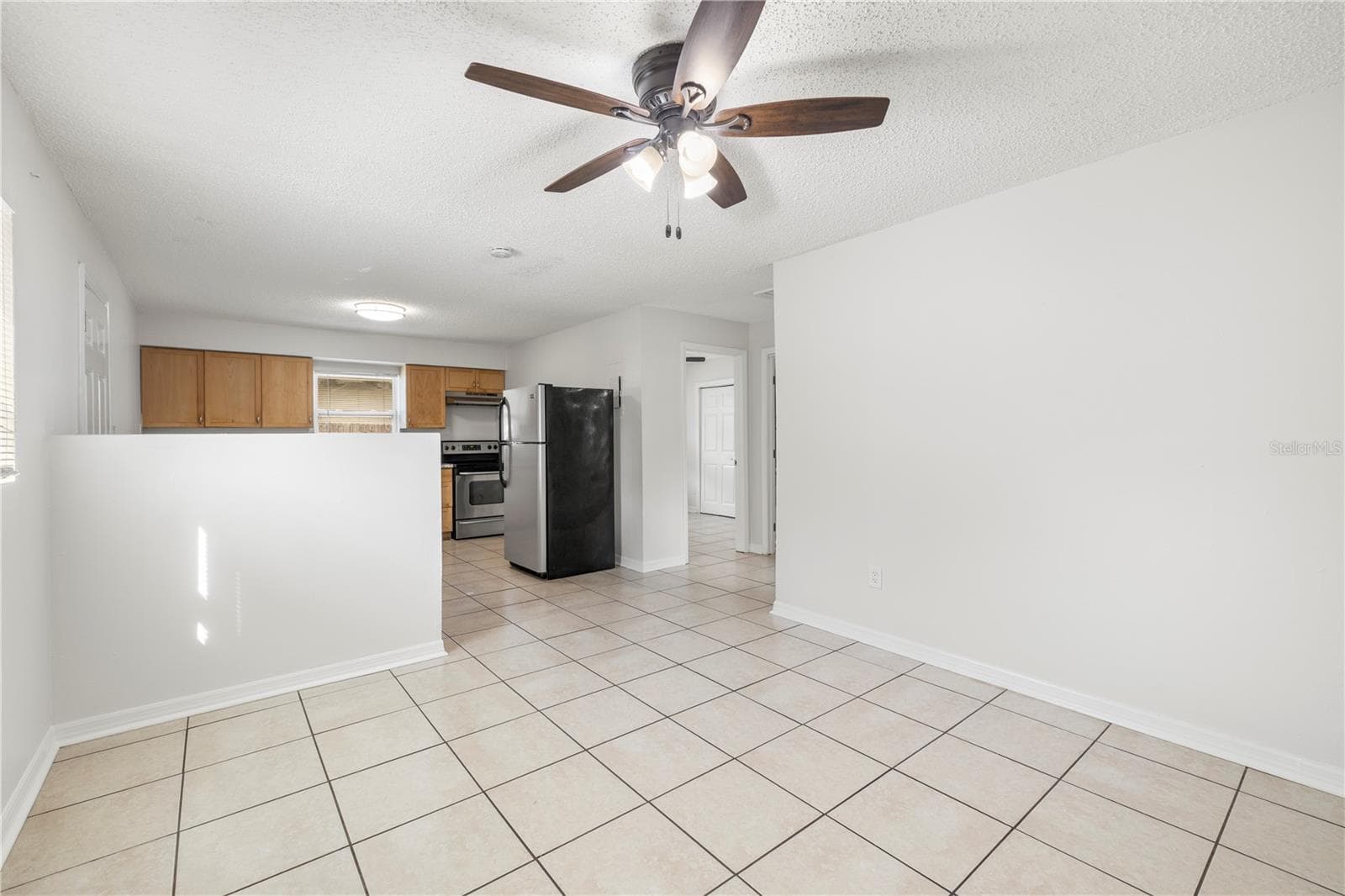 Unit B - Living Room - 3413 N 53RD ST, TAMPA