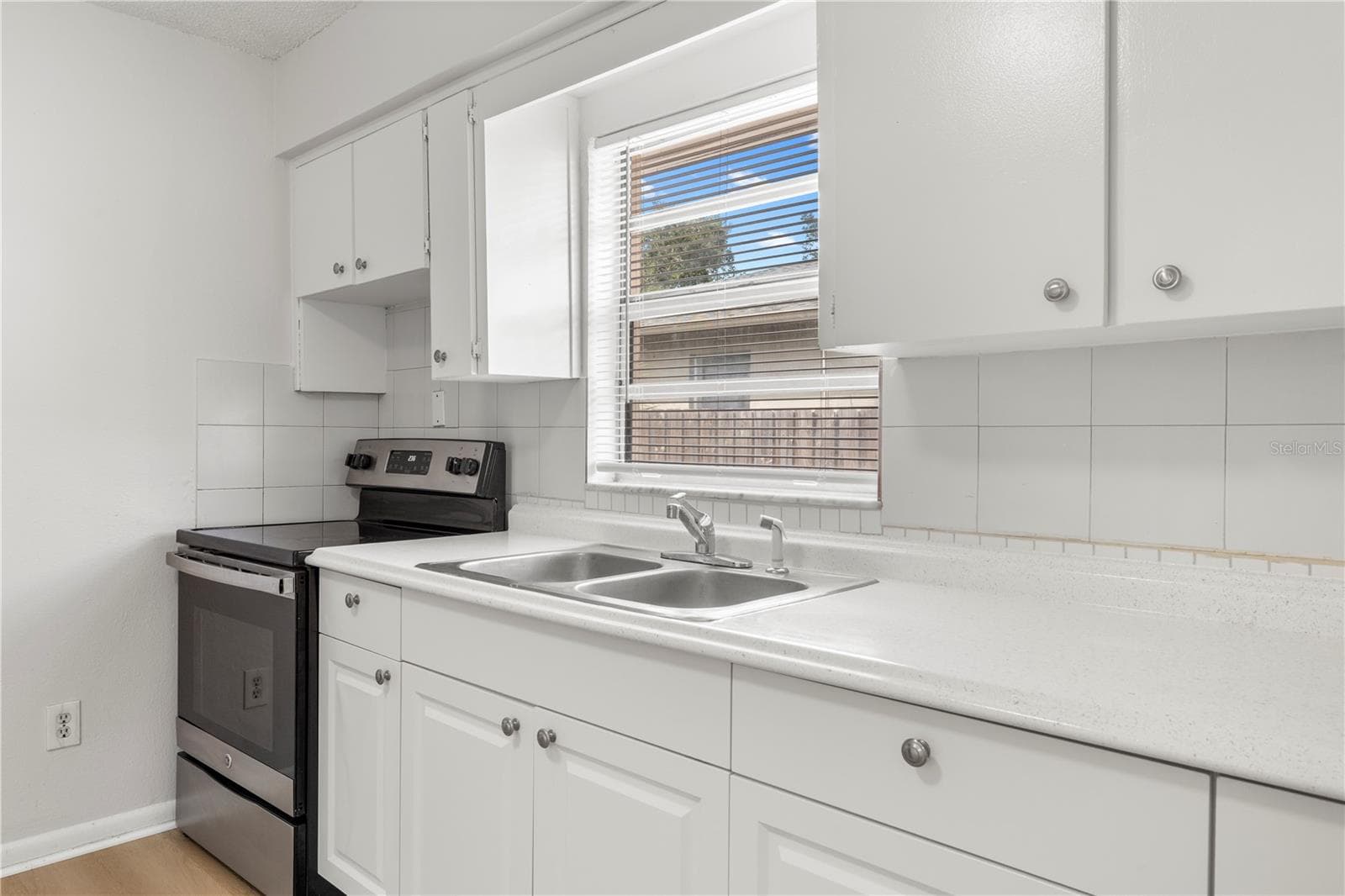 Unit B -Kitchen - 3413 N 53RD ST, TAMPA
