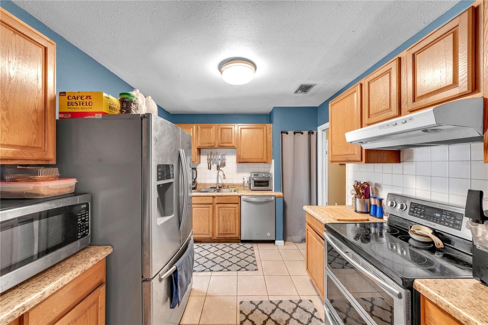 Single Family Residence at 1104 E LAMBRIGHT ST, TAMPA, photo 12 of 38