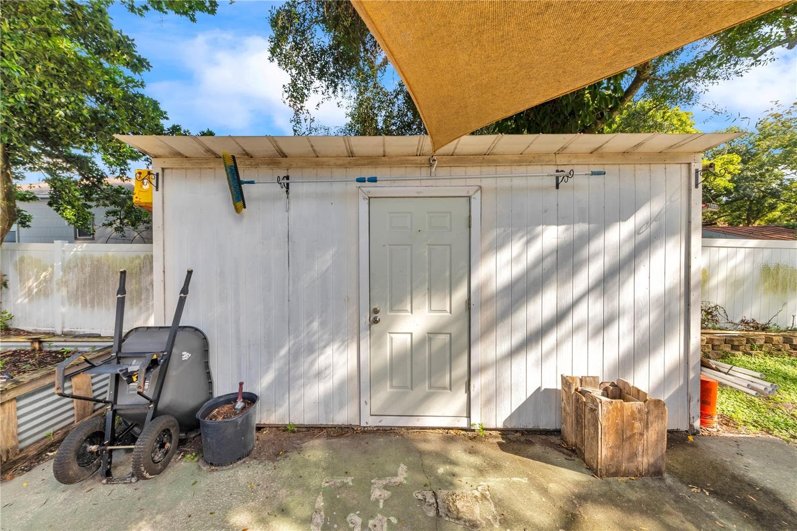 Single Family Residence at 1104 E LAMBRIGHT ST, TAMPA, photo 28 of 38
