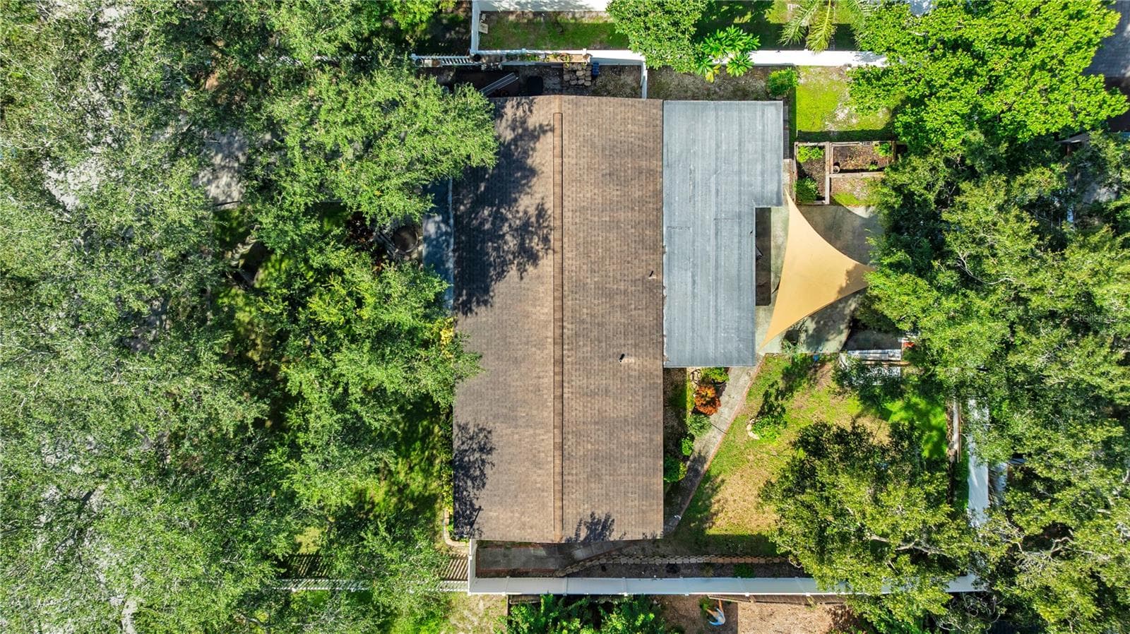 Single Family Residence at 1104 E LAMBRIGHT ST, TAMPA, photo 36 of 38