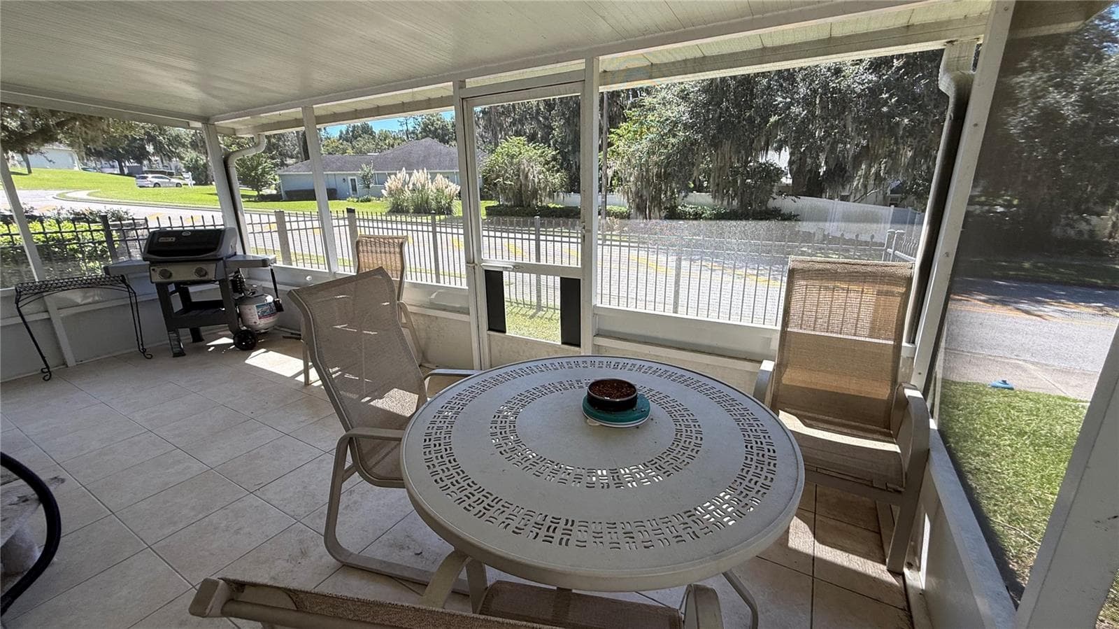 Lanai - 2645 SW 20TH CIR, OCALA