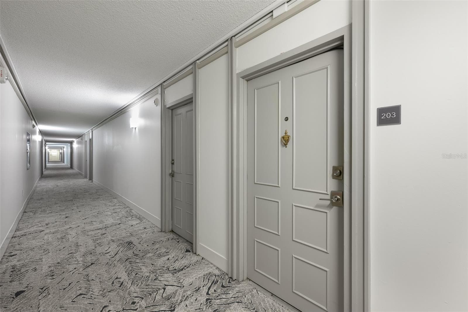 Condominium at 2401 BAYSHORE BLVD #203, TAMPA, photo 5 of 86