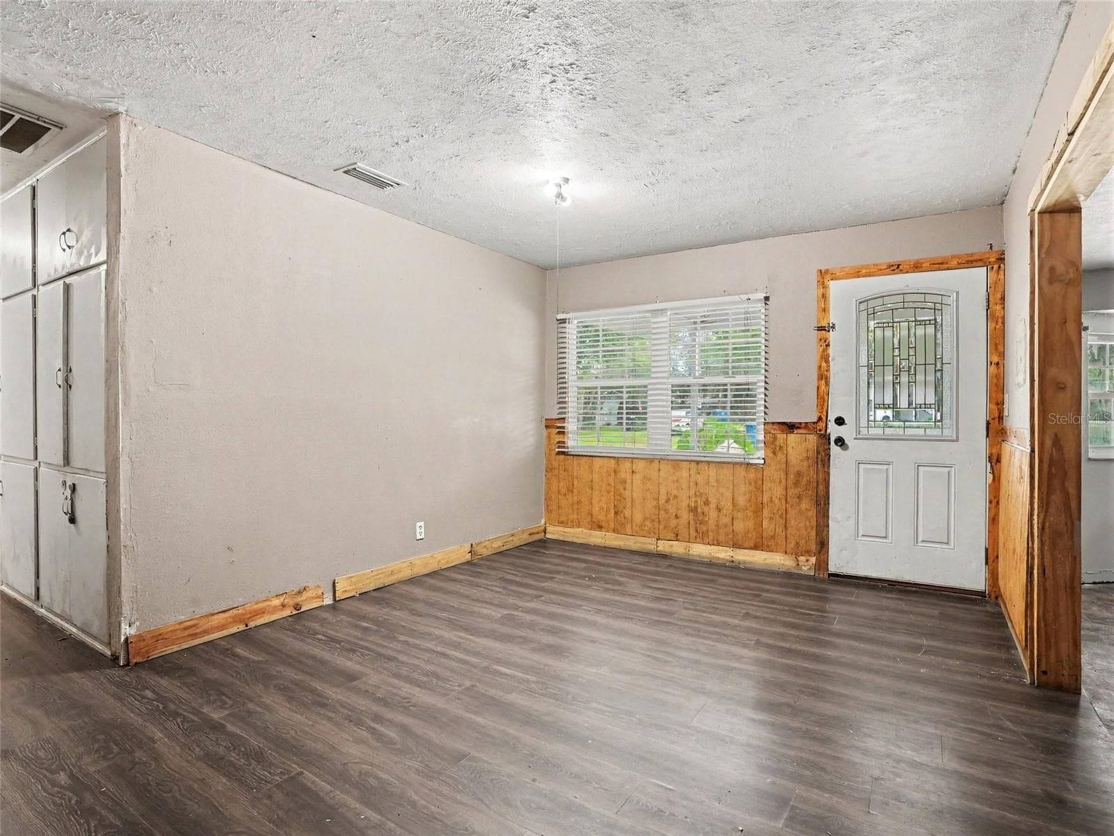 Single Family Residence at 521 GREEN CIR, FORT MEADE, photo 2 of 34