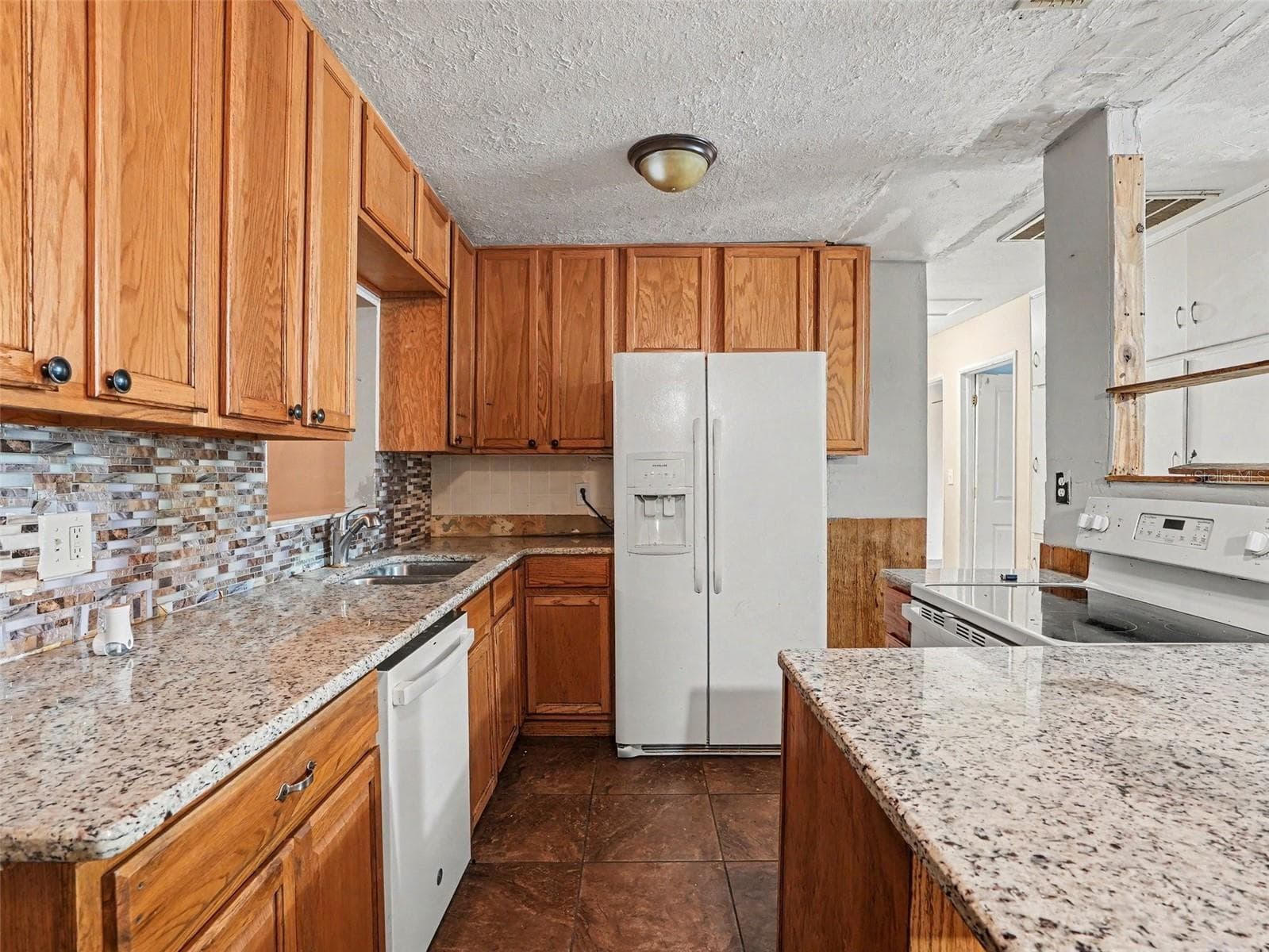 Single Family Residence at 521 GREEN CIR, FORT MEADE, photo 9 of 34