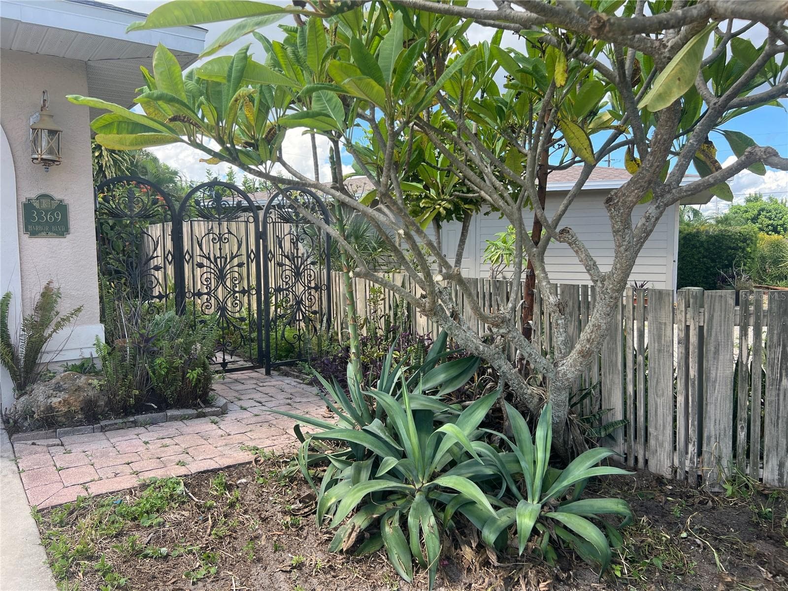 Single Family Residence at 3369 HARBOR BLVD, PORT CHARLOTTE, photo 6 of 19