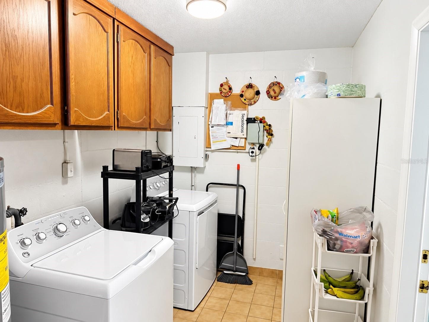Single Family Residence at 625 E CUMMINGS ST, LAKE ALFRED, photo 10 of 28