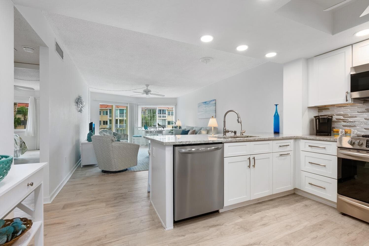 Condominium at 1250 N PORTOFINO DR #304, SARASOTA, photo 4 of 45