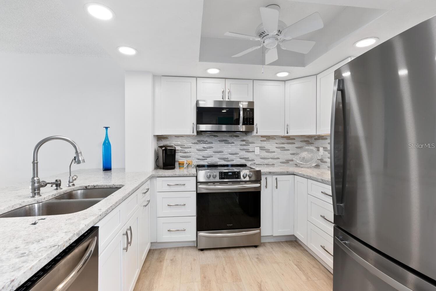 Condominium at 1250 N PORTOFINO DR #304, SARASOTA, photo 16 of 45