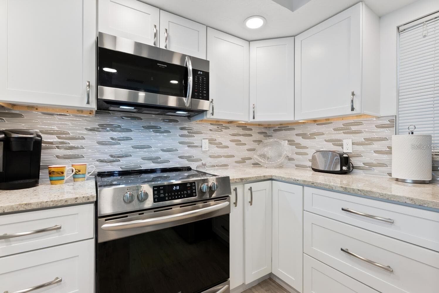 Condominium at 1250 N PORTOFINO DR #304, SARASOTA, photo 17 of 45