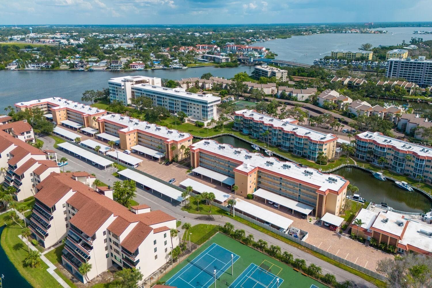 Condominium at 1250 N PORTOFINO DR #304, SARASOTA, photo 26 of 45