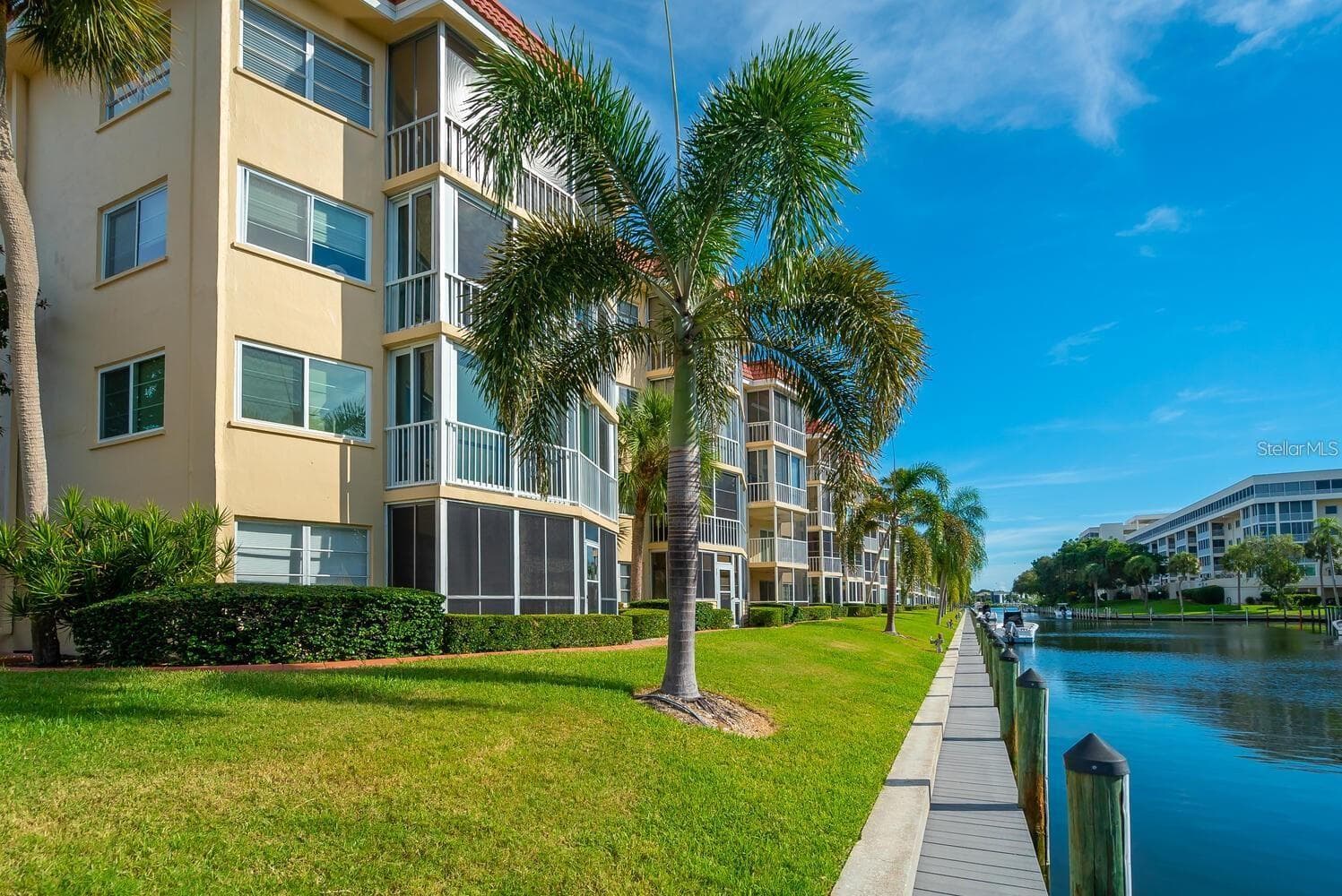 Condominium at 1250 N PORTOFINO DR #304, SARASOTA, photo 29 of 45