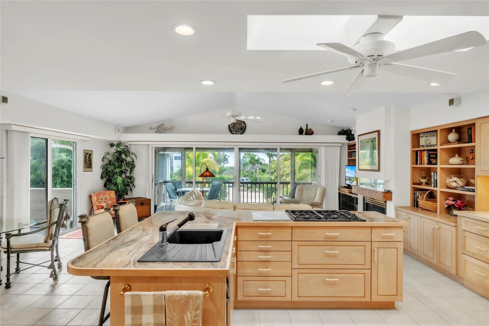 Single Family Residence at 103 SUNSET LN, ANNA MARIA, photo 16 of 54