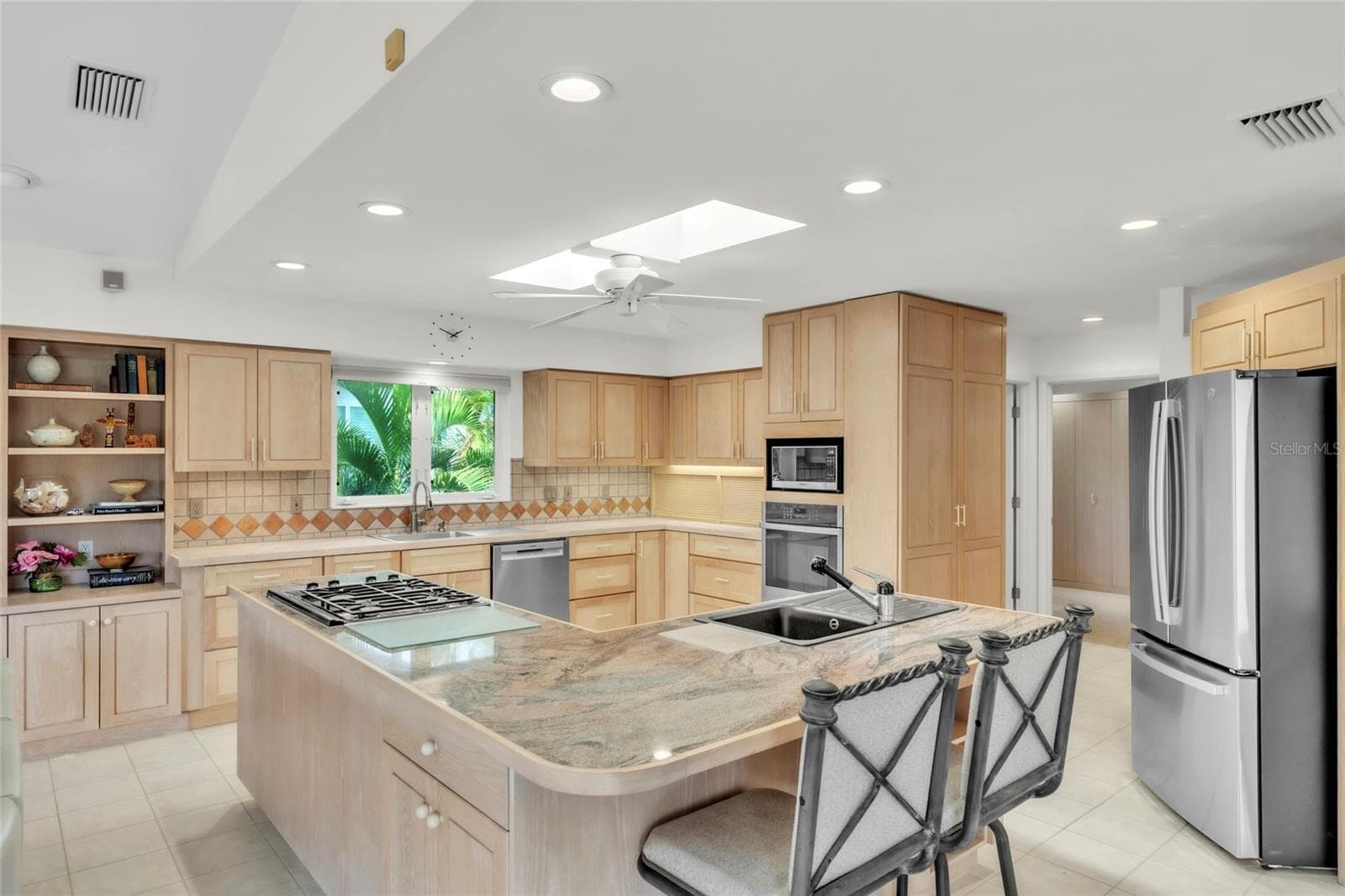 Single Family Residence at 103 SUNSET LN, ANNA MARIA, photo 18 of 54