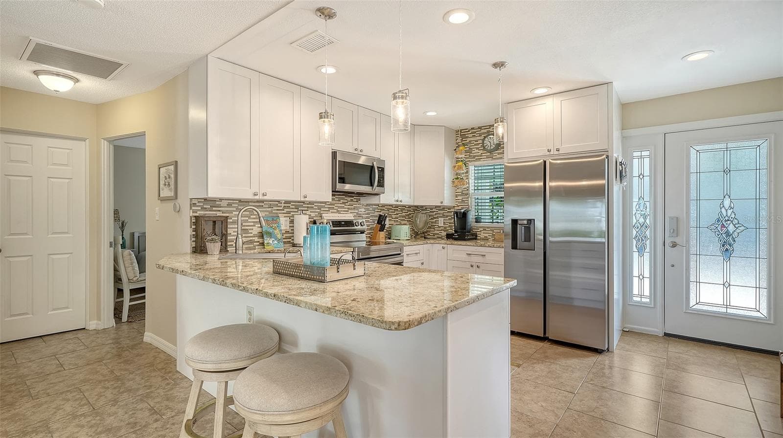Kitchen - Breakfast Bar - 1229 MOONMIST CIR #P6, SARASOTA