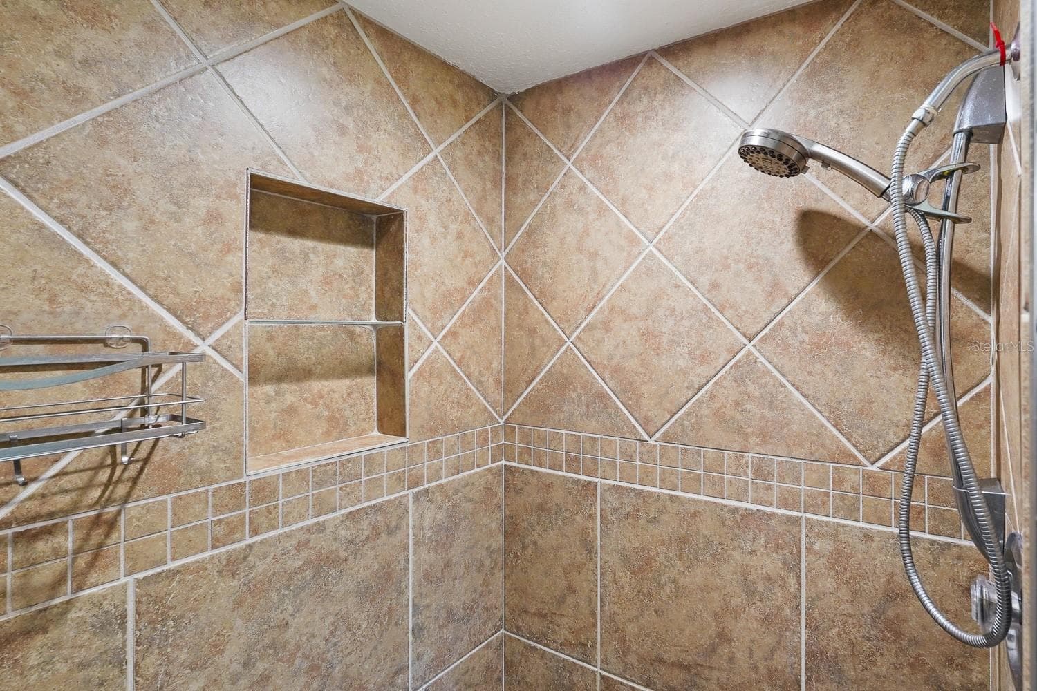 Single Family Residence at 2331 SANDLEWOOD DR, VENICE, photo 59 of 68