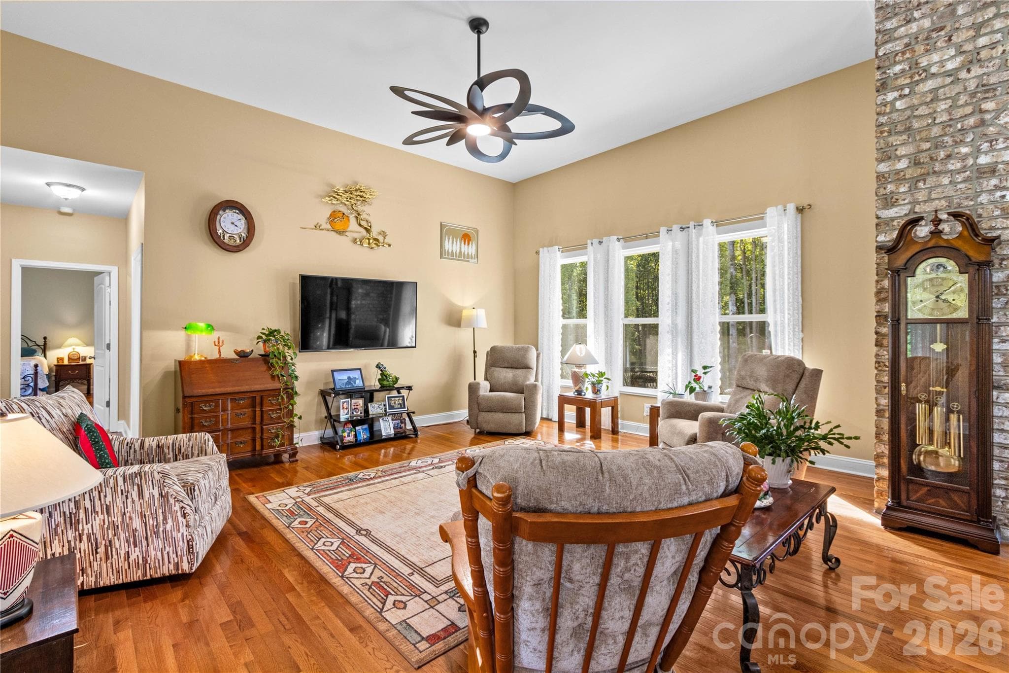Single Family Residence at 846 Barry Oak Road, Cleveland, photo 6 of 48