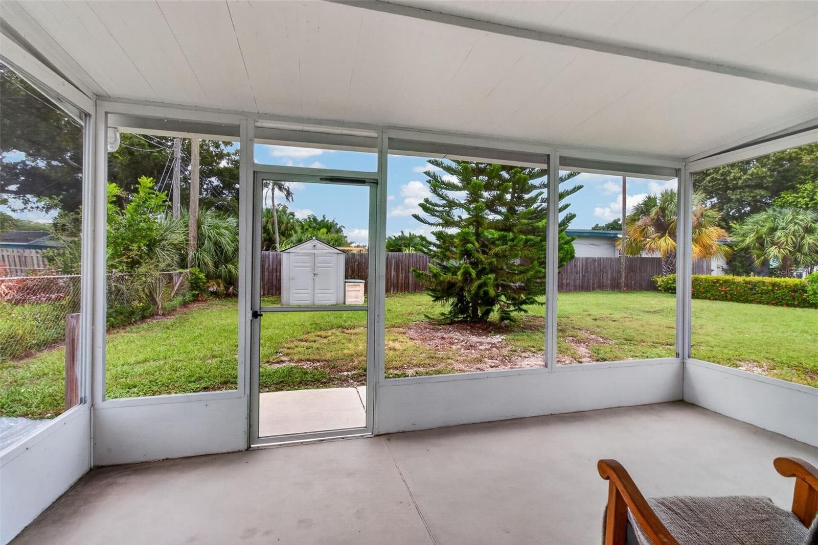 LANIA GOING TO THE HUGE BACK YARD - 2109 58TH ST S, GULFPORT