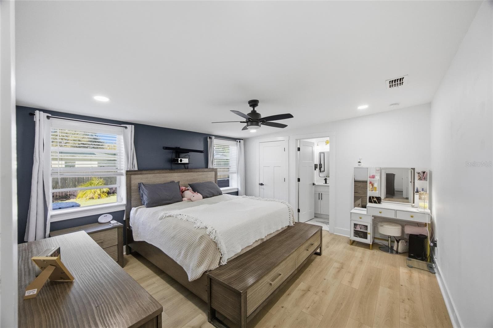 Single Family Residence at 4681 55TH AVE N, ST PETERSBURG, photo 14 of 38