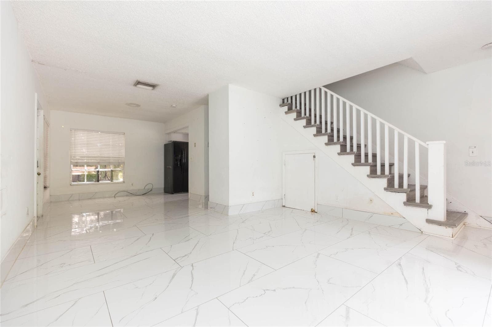 Duplex at 1718 E MULBERRY DR, TAMPA, photo 10 of 53