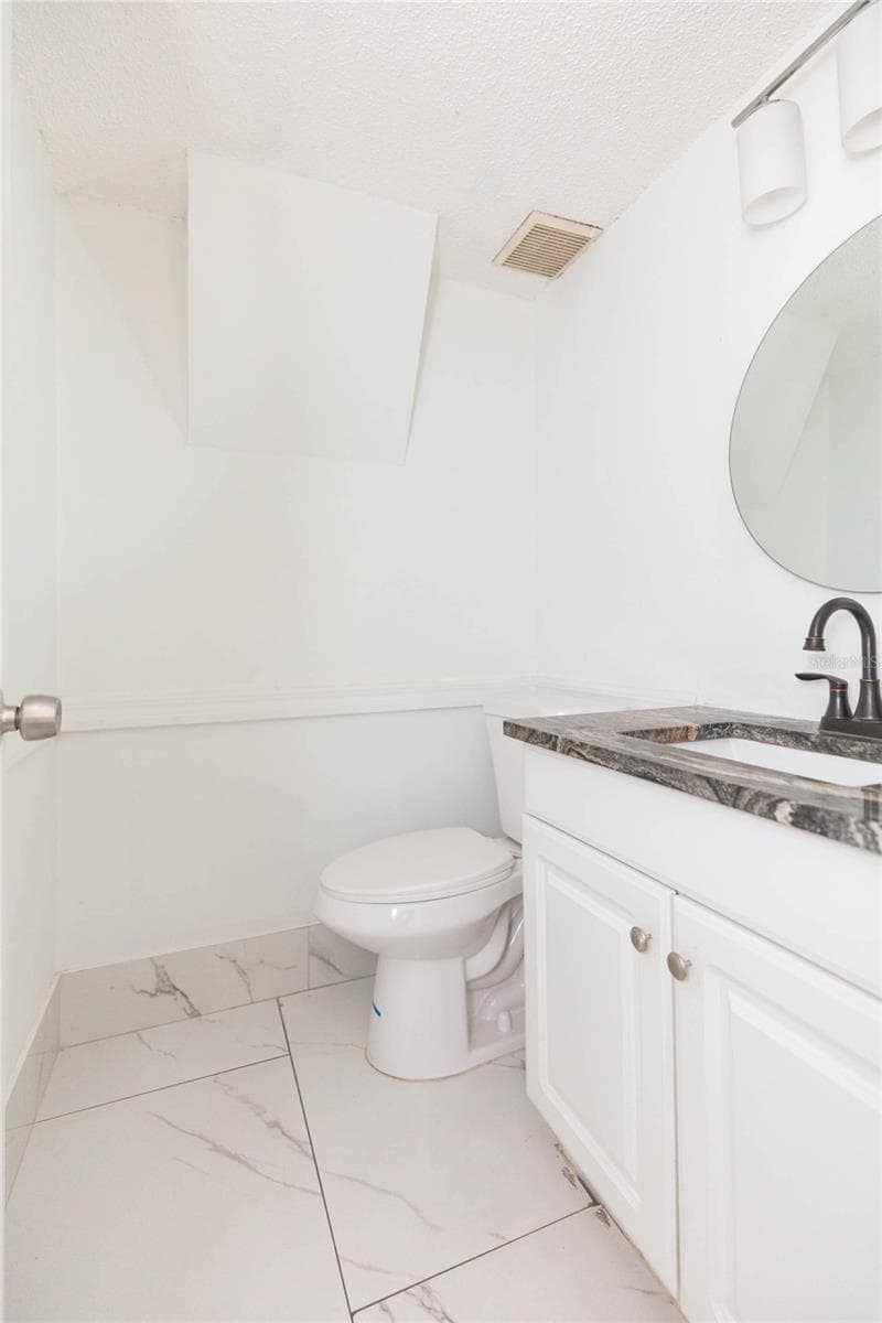 Duplex at 1718 E MULBERRY DR, TAMPA, photo 14 of 53
