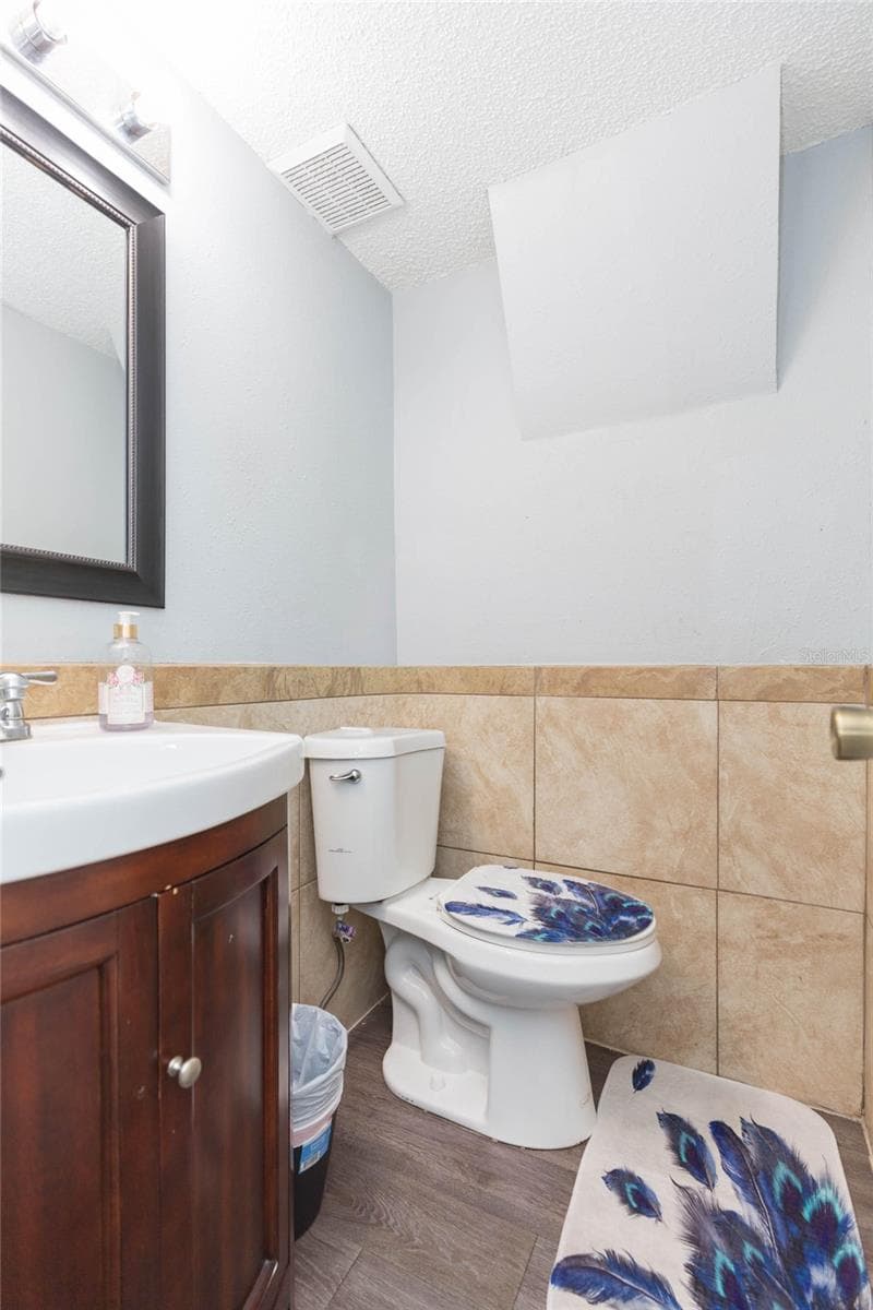 Duplex at 1718 E MULBERRY DR, TAMPA, photo 37 of 53