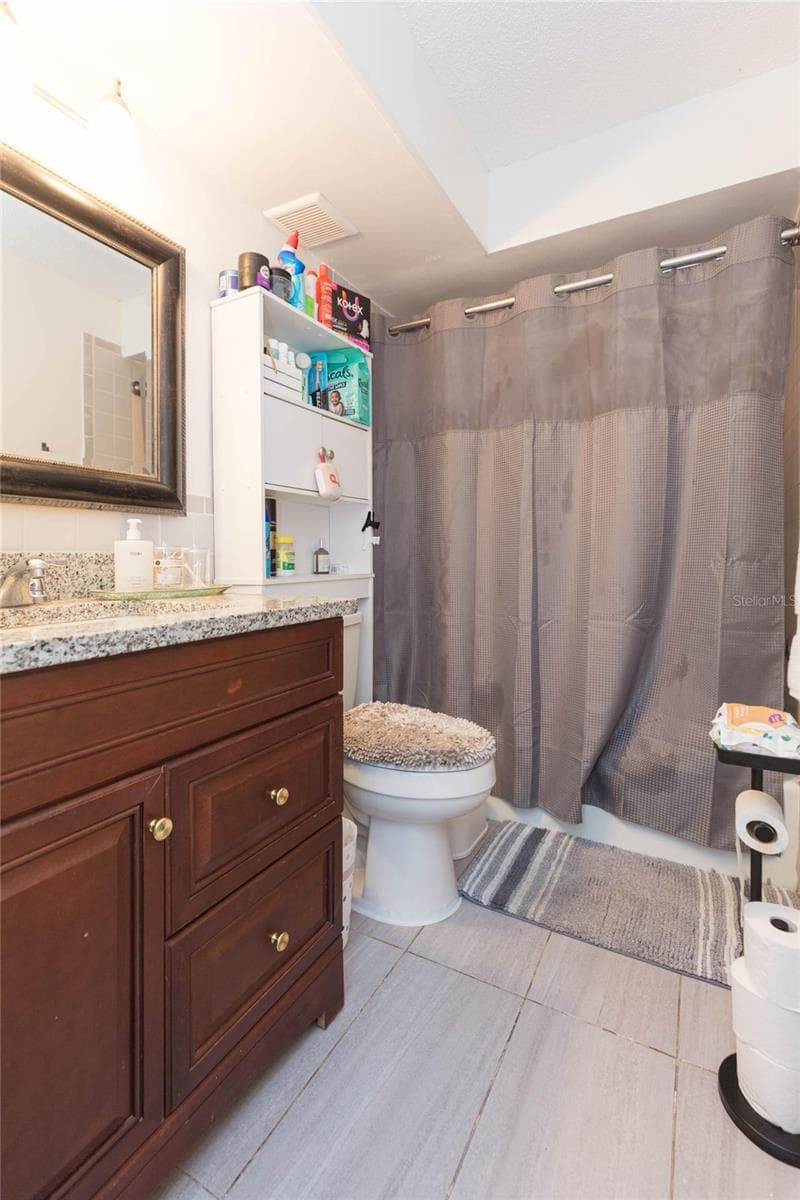 Duplex at 1718 E MULBERRY DR, TAMPA, photo 44 of 53