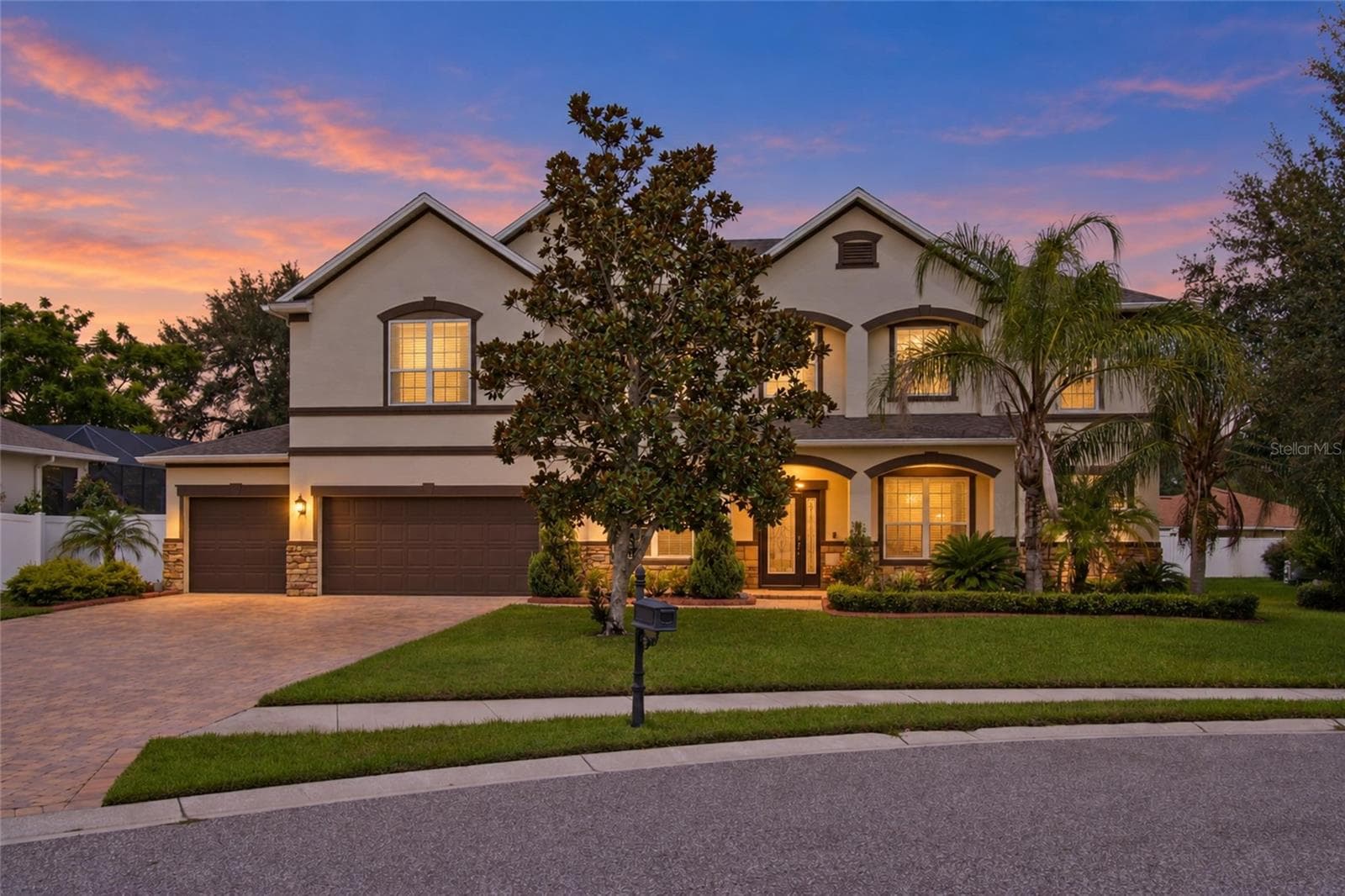 1215 HILLANDALE RESERVE DR