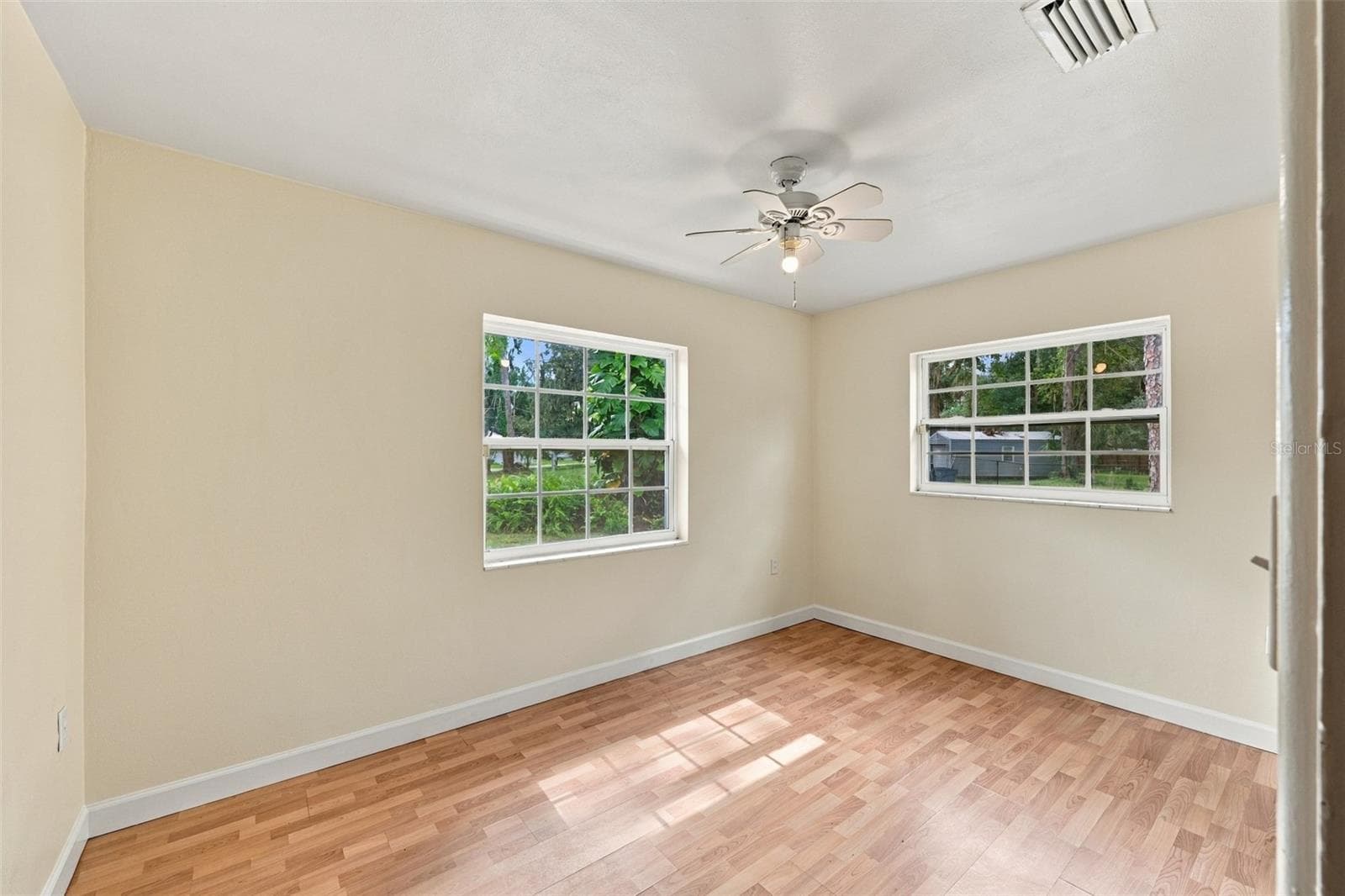 Single Family Residence at 407 7TH ST SW, RUSKIN, photo 18 of 45