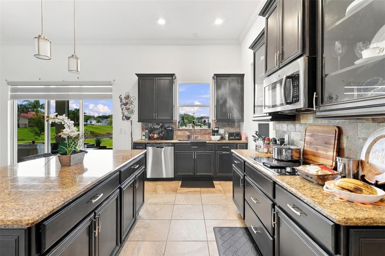 Single Family Residence at 3191 SILVER FIN WAY, KISSIMMEE, photo 19 of 47
